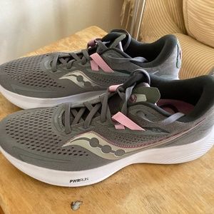 Saucony Women’s PWR RUN running sneakers